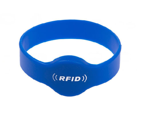 Kundenspezifische RFID Manschetten des Silikon-IP68 für Freizeitareale